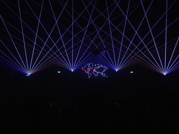 Lasershow Sparck_DTLlaser_lasershow_Drachten (6)